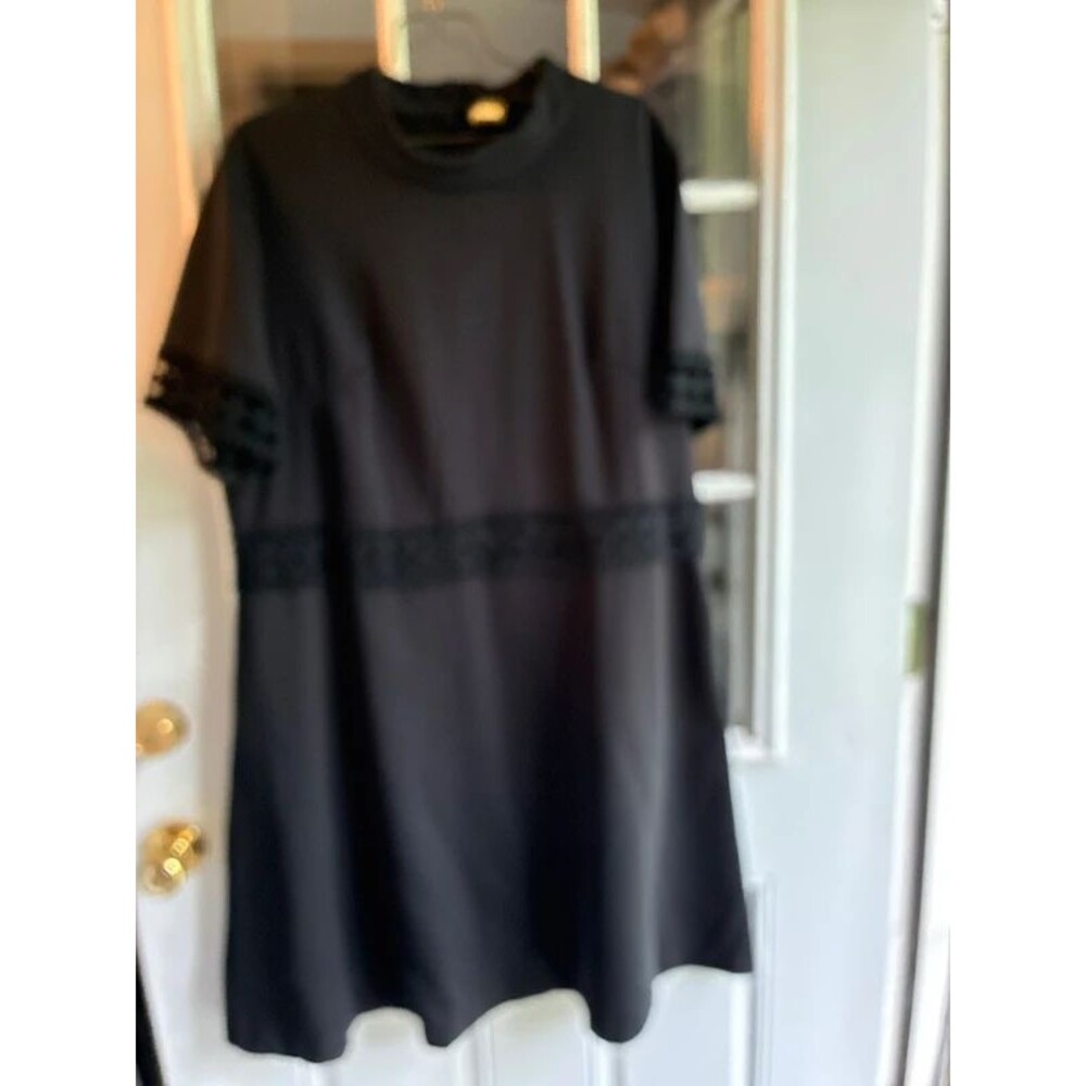 Vintage : Little black shift dress size 24.5